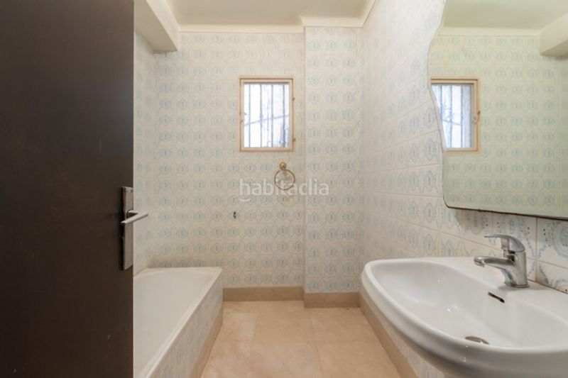 Foto fec7a89b-85be-4ee5-9bcf-ef7686973778. Pis amb calefacció aparcament a Barrio de Patraix Valencia