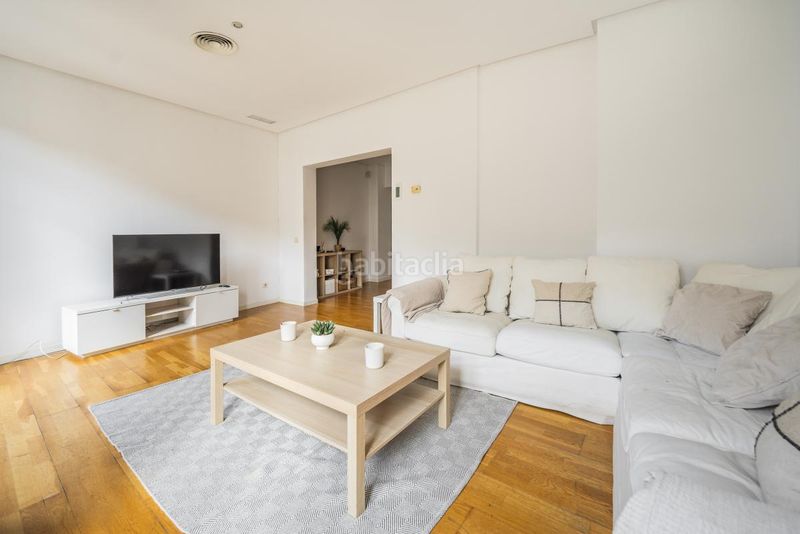 Foto 1c64a12a-64ad-4900-9b63-b26637e04993. Pis amb calefacció a Sol Madrid