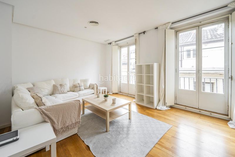 Foto 056c601f-354a-460b-a68f-1191bd279b82. Piso en Sol Madrid