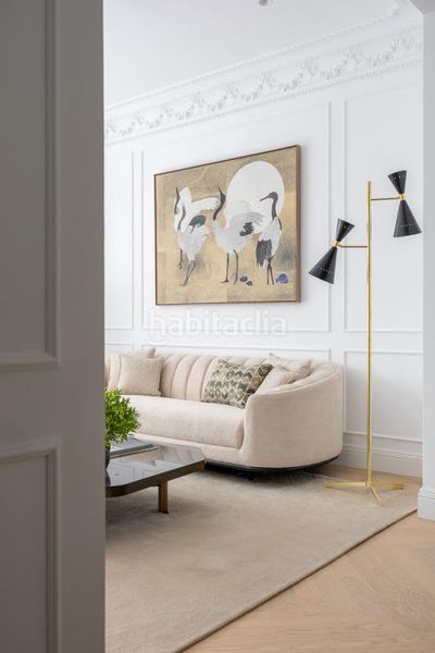 Foto 18d60592-98f2-46e0-8756-fc1ea80880d5. Pis amb calefacció a Recoletos Madrid