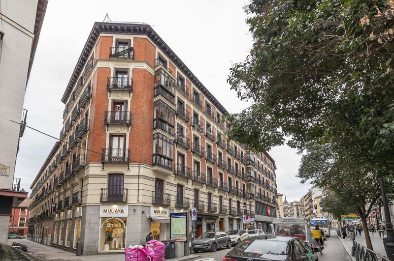 Foto d001741b-a3b9-4de7-a083-112e58f39167. Piso en Palacio Madrid