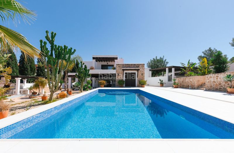 Foto 46f6b516-160f-466e-9b0c-b3494b658bc8. Casa amb calefacció aparcament piscina a Roca Llisa Santa Eulària