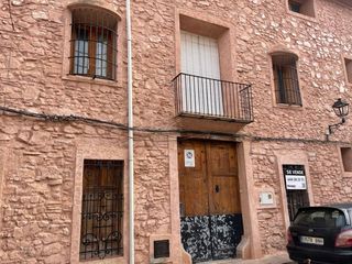 Maison  Plaça de l'hostal