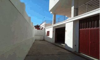 Local Comercial  Av. juan sebastián elcano