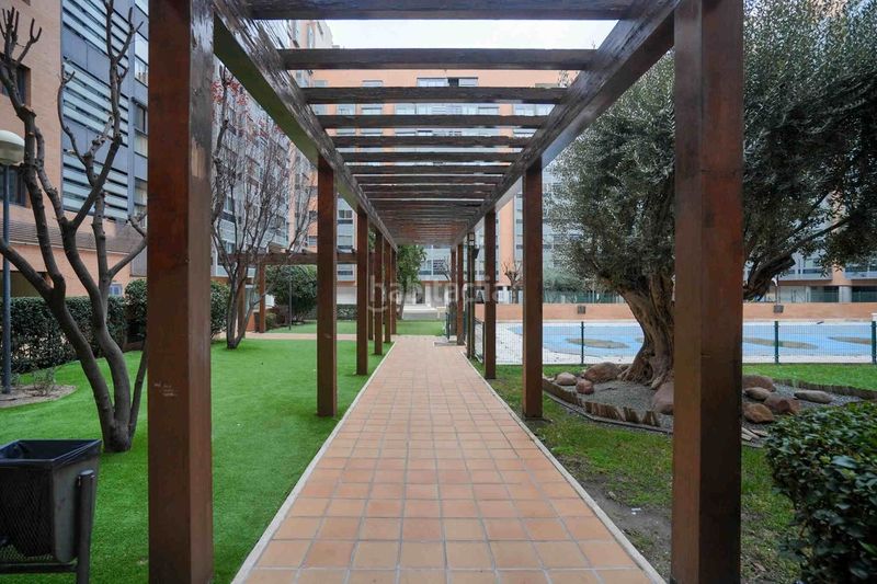 Foto c7e749c9-8c51-4428-ae8a-796f9199caff. Àtic amb calefacció aparcament piscina a Legazpi Madrid