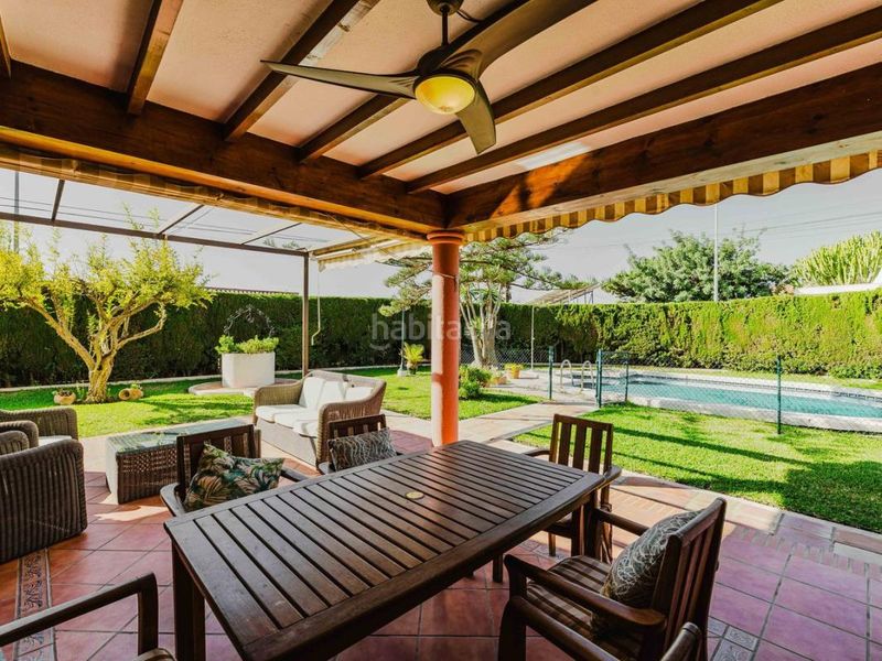 Foto 4d9c86e9-8c78-4cb1-b9c6-330087a3dc99. Casa amb calefacció aparcament piscina a El Candado Málaga