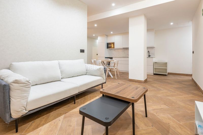 Foto 4e155447-687e-4e4b-81f7-c0dd9ef6210e. Loft amb calefacció a Cortes-Huertas Madrid