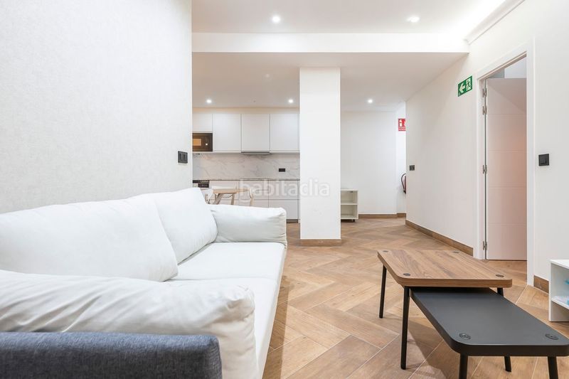 Foto 5a784004-a94d-478a-a9ca-f2acb792c846. Loft amb calefacció a Cortes-Huertas Madrid