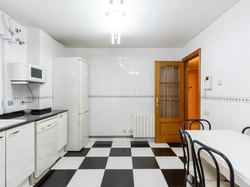 Foto b80337d8-6eb6-4535-8d64-099e0a7678c8. Pis amb calefacció aparcament a Arrancapins Valencia