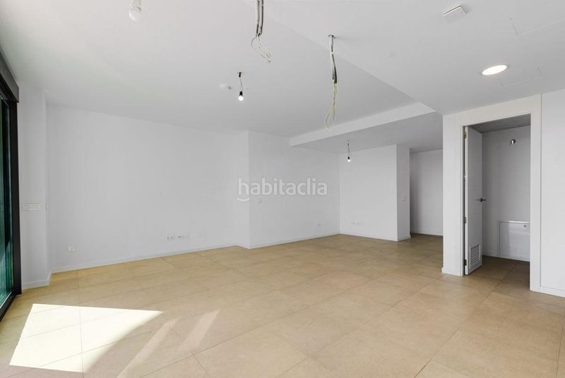 Foto 0c5ae084-b9bf-44e7-90a8-316e9124c44a. Pis amb calefacció aparcament piscina a Los Álamos Torremolinos