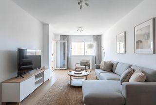 Etagenwohnung  Av. de la constitució