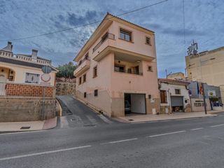 Casa a C. Cortés Valencianas