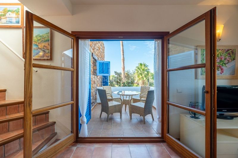 Foto f440a295-eece-4d08-b6d3-ae1a45339e0f. Àtic amb calefacció aparcament piscina a Santa Eulària des riu Santa Eulària