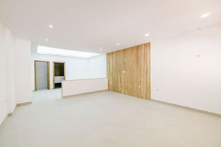 Flat  Av. de gran bretaña