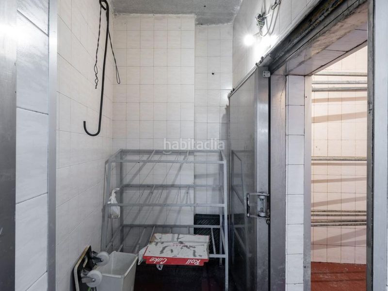 Foto f1269233-ae5c-4e46-a688-9037703291af. Edificio en Oliva pueblo Oliva