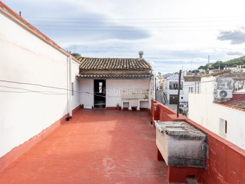 Foto 1afd5788-524c-4ffb-8497-78cf1a897d13. Edifici a Oliva pueblo Oliva