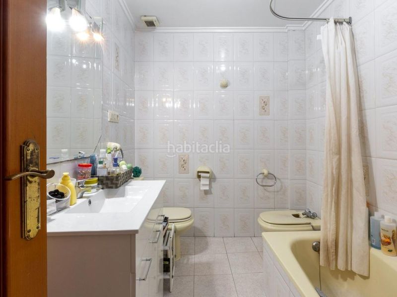 Foto f3f619fd-f568-4d2e-ac9b-c694e1276987. Edifici a Oliva pueblo Oliva