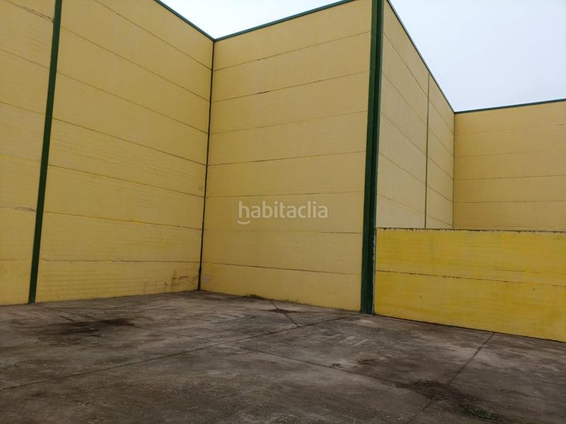 Foto 66d2ad9b-c222-40fe-826d-0094c2926bf1. Local comercial amb calefacció a Borox