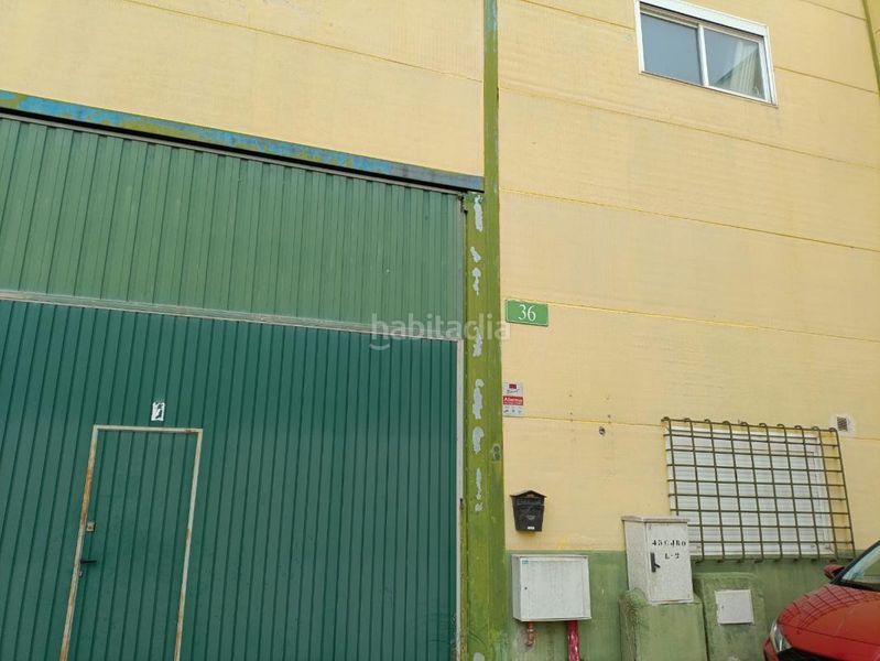 Foto 9e3b9a9b-1d69-496d-9bd8-302d21ef3edd. Local comercial amb calefacció a Borox