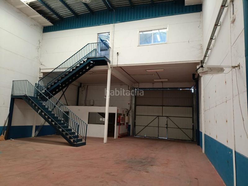 Foto eddfa774-0ccc-449a-af9c-0cf42d034480. Local comercial amb calefacció a Borox