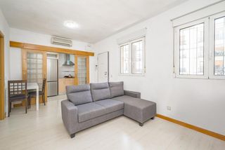 Flat  C. del mesón de paredes