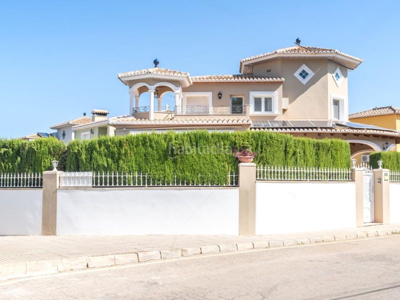 Foto 44c9d2ce-eb47-4d90-865a-ba33016380ba. Casa amb calefacció aparcament piscina a El Montgó Dénia