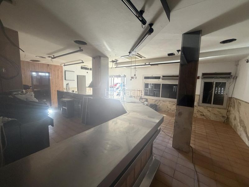 Foto f5b348f5-9809-497e-9ff7-351f9bc8320d. Local comercial amb calefacció a Canals