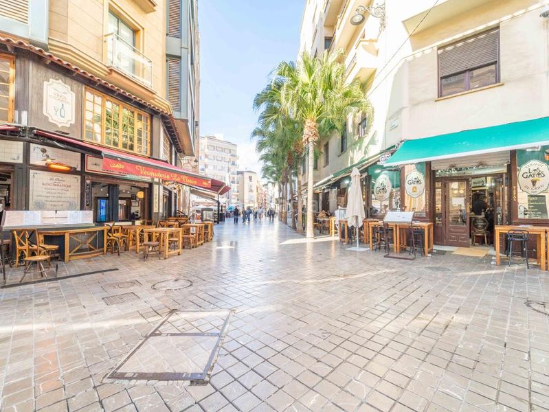 Foto 5d853c0c-15b2-489a-a46d-a6c872e4b6c9. Pis amb calefacció a Centro Histórico Málaga