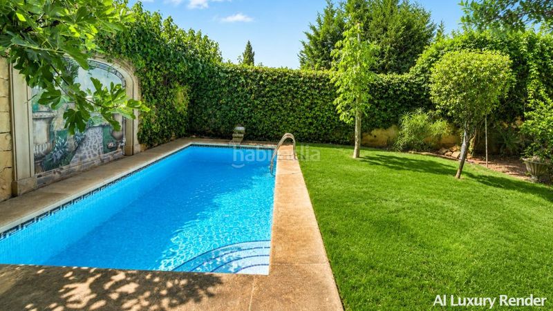 Foto 0b2454fa-61f3-4819-9f1c-b35685b3e7eb. Casa amb calefacció aparcament piscina a Playa de la Fontanilla Marbella
