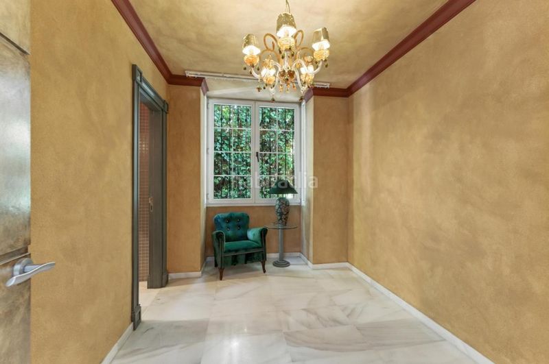 Foto 2edd10d1-cf2a-40d5-866f-eb64b804f89a. Casa amb calefacció aparcament piscina a Playa de la Fontanilla Marbella