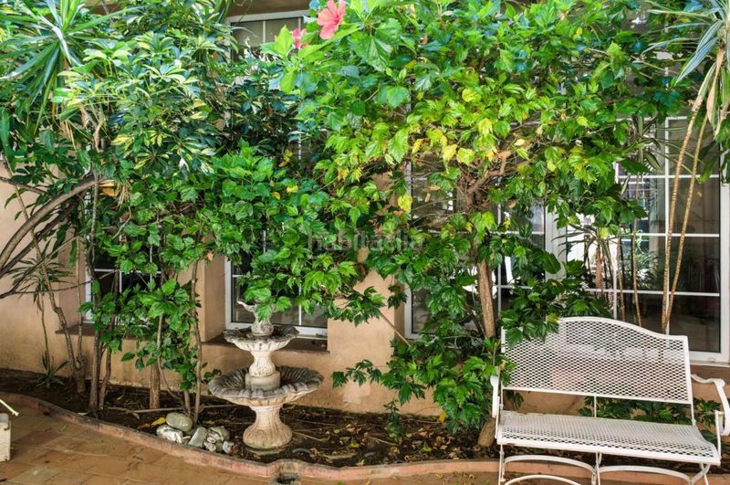 Foto 32f633fa-7ffe-41b7-a293-6412341a9a6b. Casa amb calefacció aparcament piscina a Playa de la Fontanilla Marbella