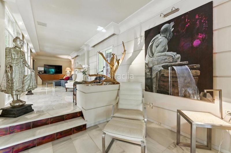 Foto 7a3c13f4-76d1-49c0-8ca8-df44bfcd06e5. Casa amb calefacció aparcament piscina a Playa de la Fontanilla Marbella