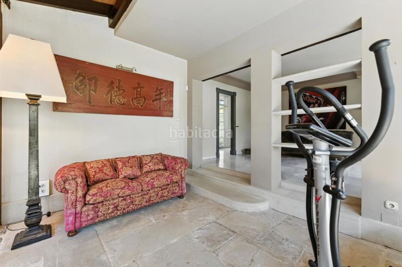 Foto ca83cf01-7d48-4446-93d3-fb66b55e96ee. Casa amb calefacció aparcament piscina a Playa de la Fontanilla Marbella