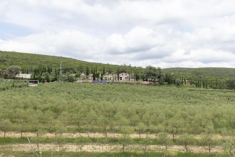 Foto d2138dd4-de15-4103-aae5-6aefd93cf1d0. Masia amb calefacció a Enguera