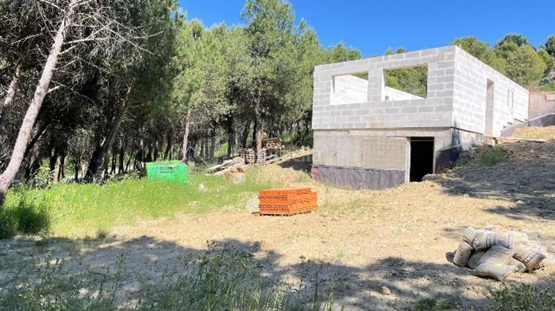 Foto 52796a43-0495-484f-9b12-5b6d122c2c5a. Casa amb calefacció aparcament piscina a Pino Alto-Navarredonda Valdemorillo