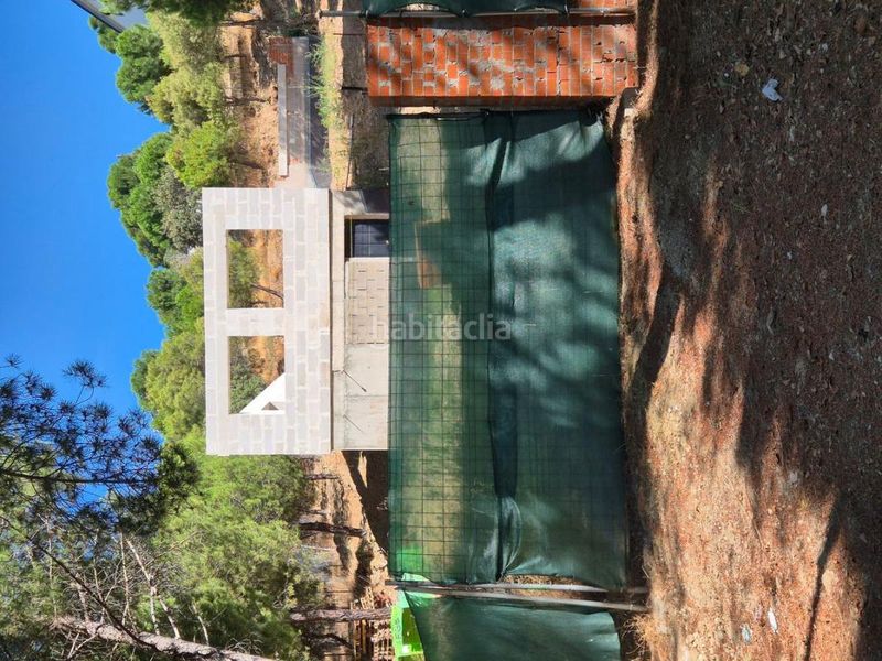 Foto d2f234eb-94fc-4fbc-abd5-d97ad6a5ee83. Casa amb calefacció aparcament piscina a Pino Alto-Navarredonda Valdemorillo