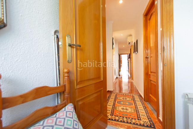 Foto 527955f9-ad8d-49be-9af8-06655e83c057. Casa aparellada amb calefacció a Moncada