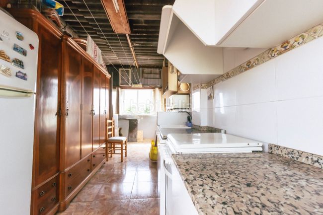 Foto 7424bfb7-161c-4526-8e51-4d39a3006828. Casa aparellada amb calefacció a Moncada