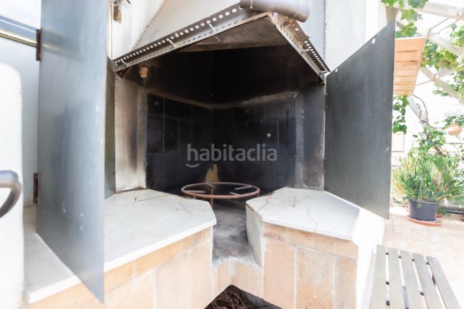 Foto 82e26e8c-deb6-4e6f-8cd4-10cd2a3393e7. Casa aparellada amb calefacció a Moncada