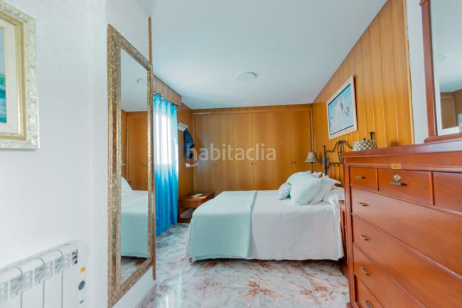 Foto 895e17e2-7003-4e02-a1fa-578d133afe2c. Casa aparellada amb calefacció a Moncada