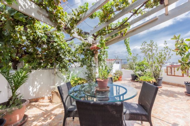 Foto ae6b3880-9e72-4ac2-91ad-ba015a4e684b. Casa aparellada amb calefacció a Moncada