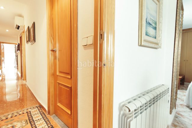 Foto d1e39cb5-85e4-4b7e-b9f3-77802c5e9270. Casa aparellada amb calefacció a Moncada