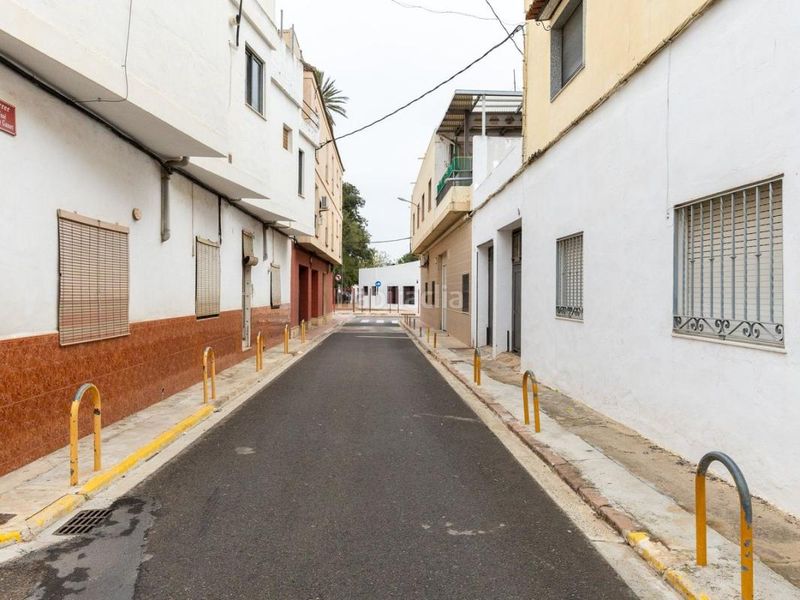 Foto eca3e20f-10bc-4023-8740-aece547db458. Casa amb calefacció aparcament a Alginet