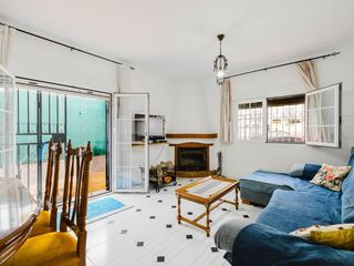 Casa adossada  Urb. la charca