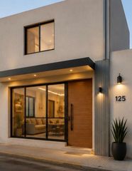 Towny house  Pl. del calvari