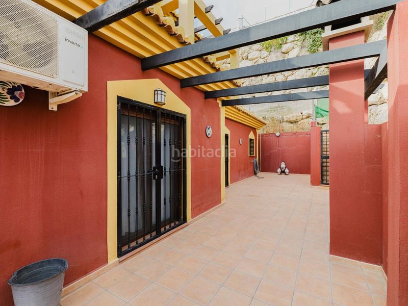 Foto a819d60a-ba6f-4eb0-a068-f60d61be4330. Chalet en Urbanización Santa Rosa Torrox