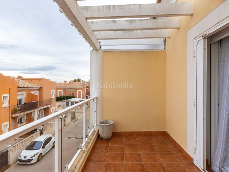 Foto 03765ed5-8108-4c3d-ad5f-ac362bd825b1. Casa adossada amb calefacció aparcament piscina a Dénia