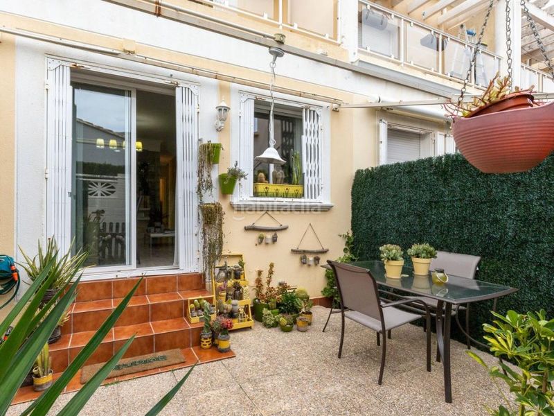 Foto 5d1ca7b9-8809-4cc7-95ed-dd2e0df8f270. Casa adossada amb calefacció aparcament piscina a Dénia