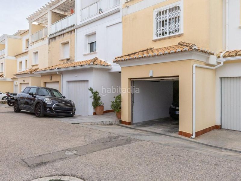 Foto 8c63fd25-db98-45cb-bab4-d00f13ce7373. Casa adossada amb calefacció aparcament piscina a Dénia
