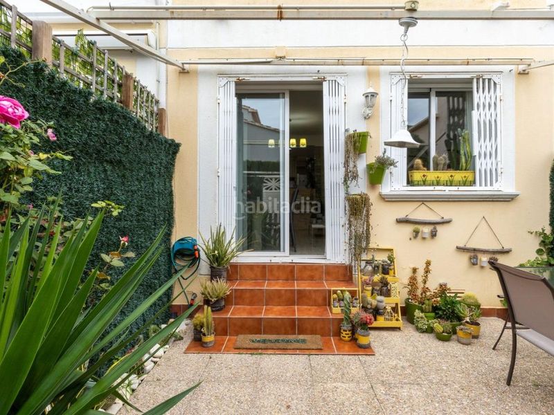 Foto c4b9d0df-8741-4743-996d-6a190c0ae946. Casa adossada amb calefacció aparcament piscina a Dénia